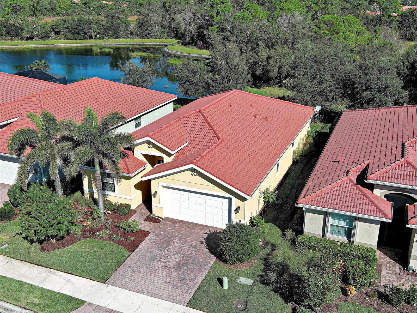 Image 4 of 77 For 11570 Blackfin Street