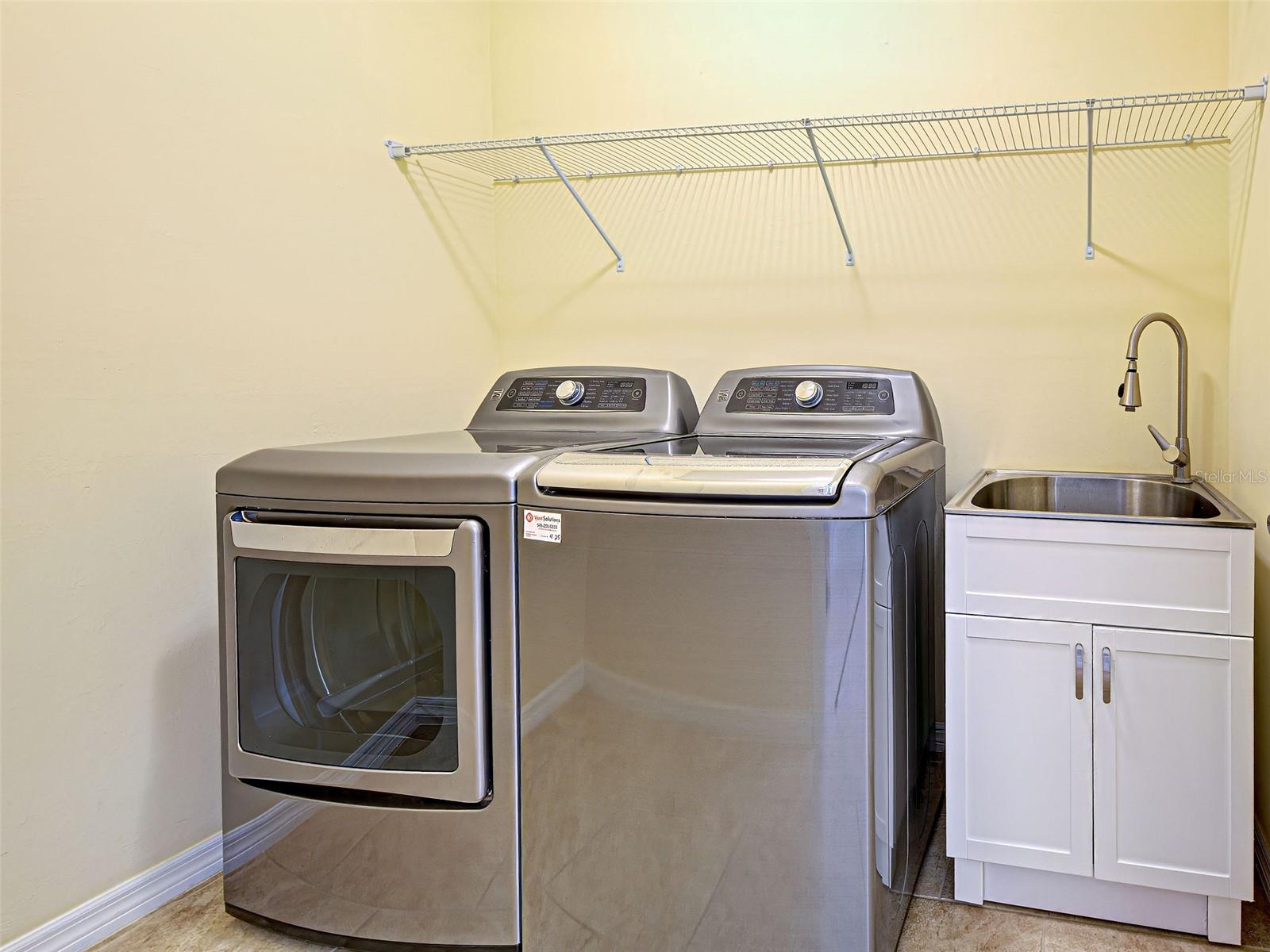 Image 41 of 77 For 11570 Blackfin Street