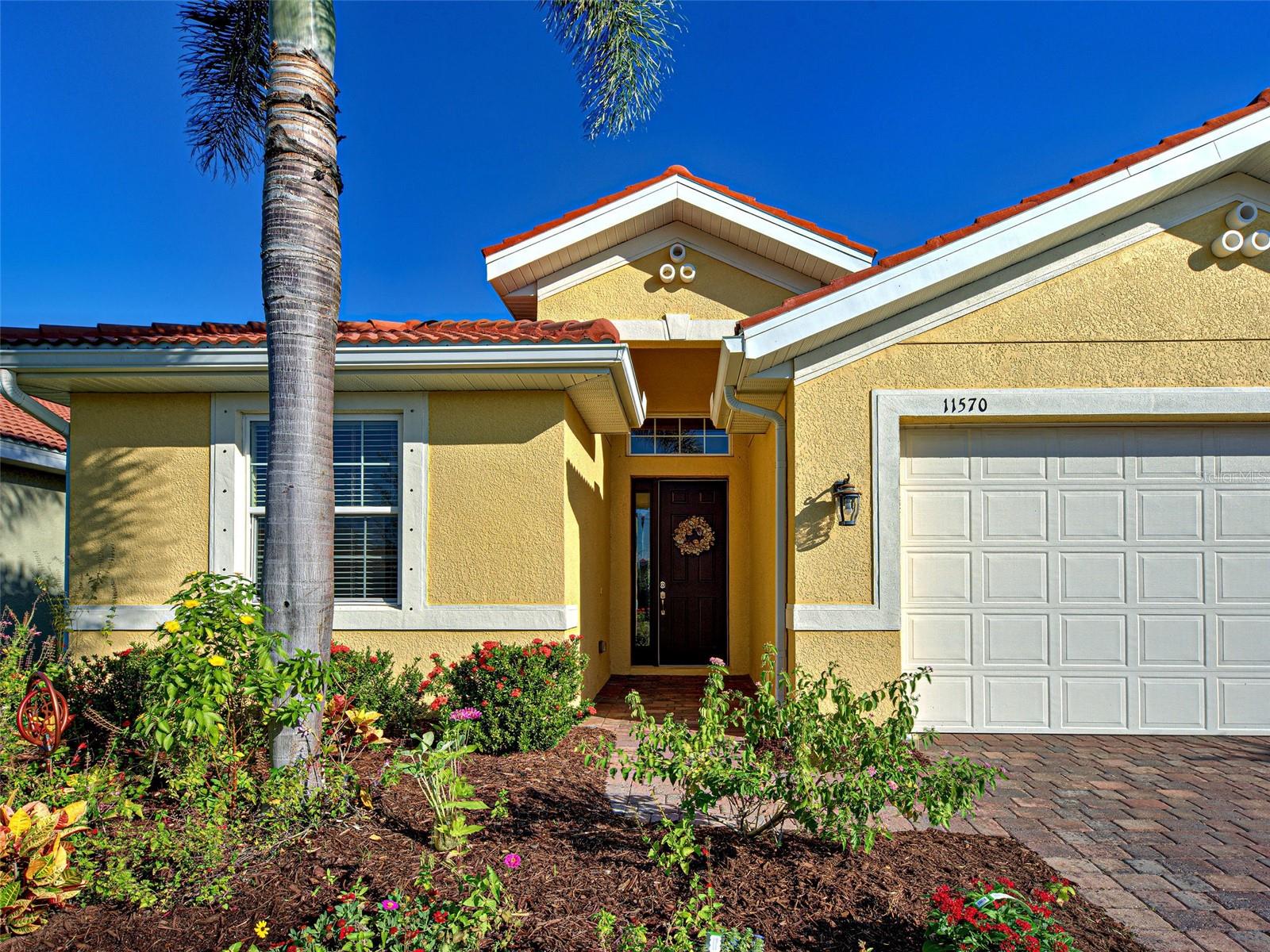 Image 5 of 77 For 11570 Blackfin Street