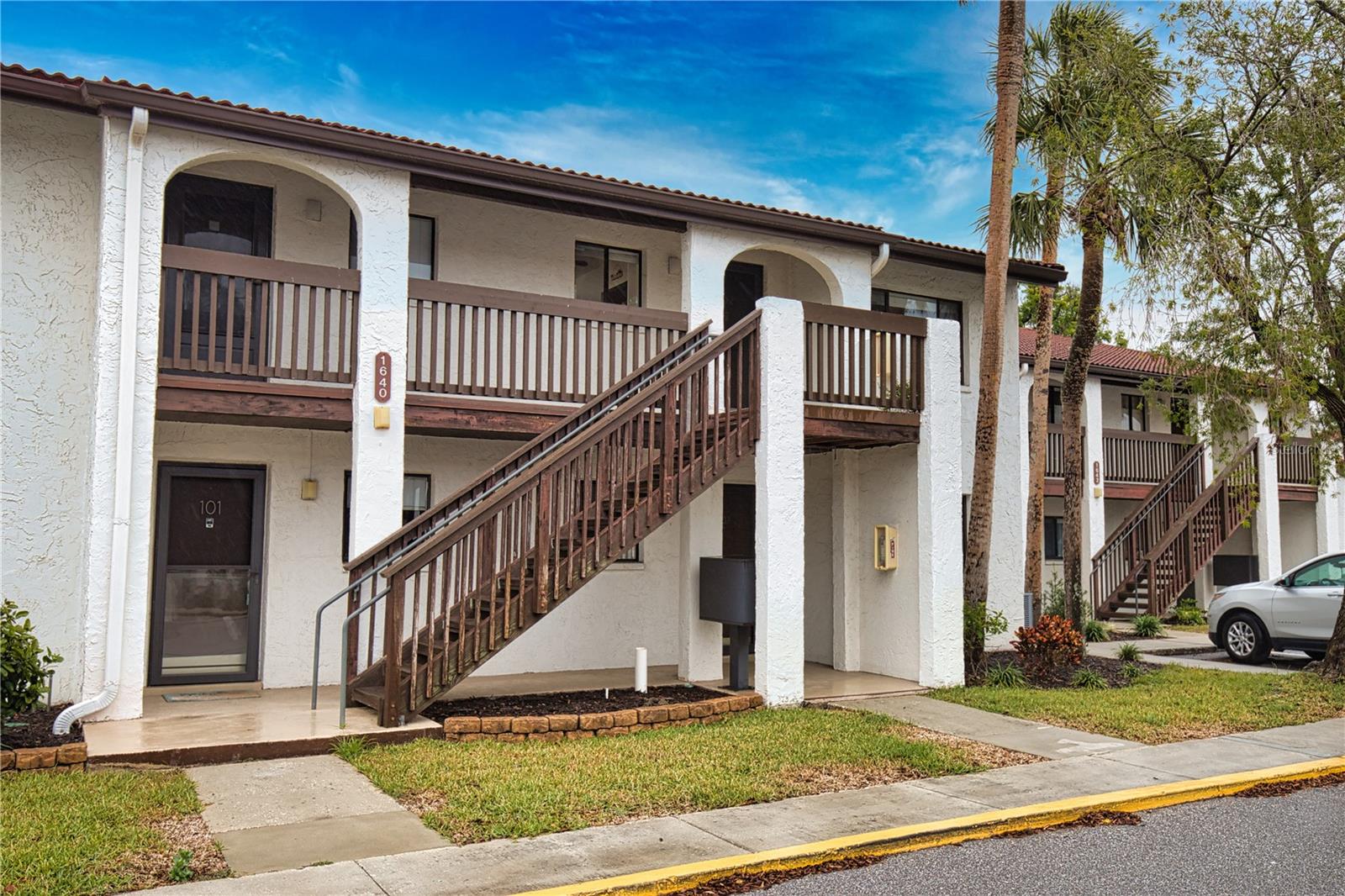 Image 2 of 54 For 1640 Stickney Point Road 202