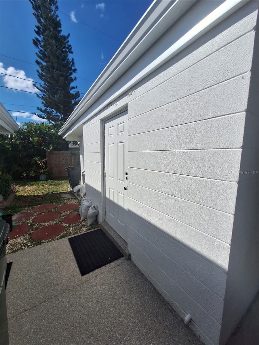 Image 19 of 25 For 1738 Caribbean Circle 4