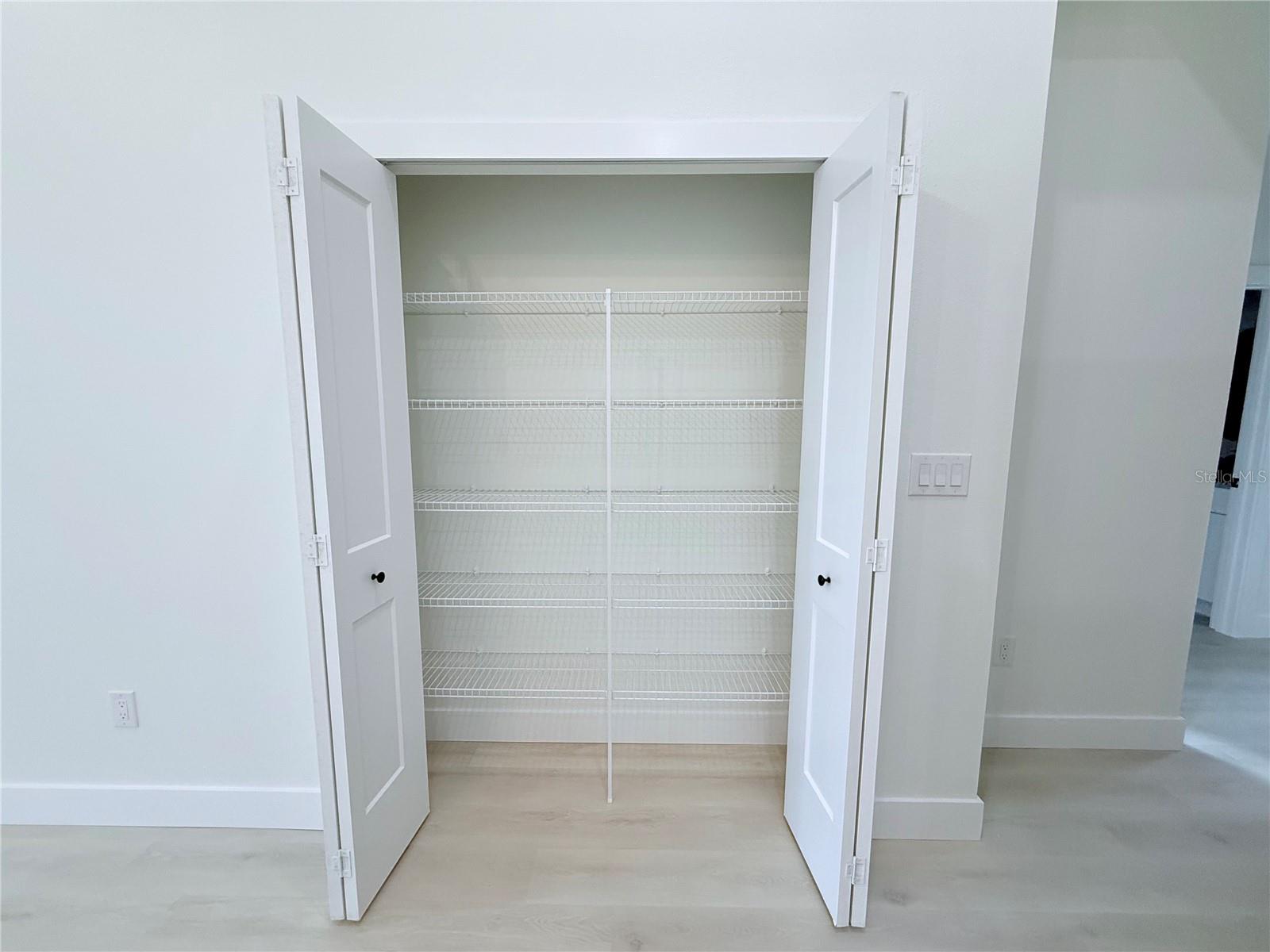 Image 13 of 22 For 9483 Tacoma Avenue