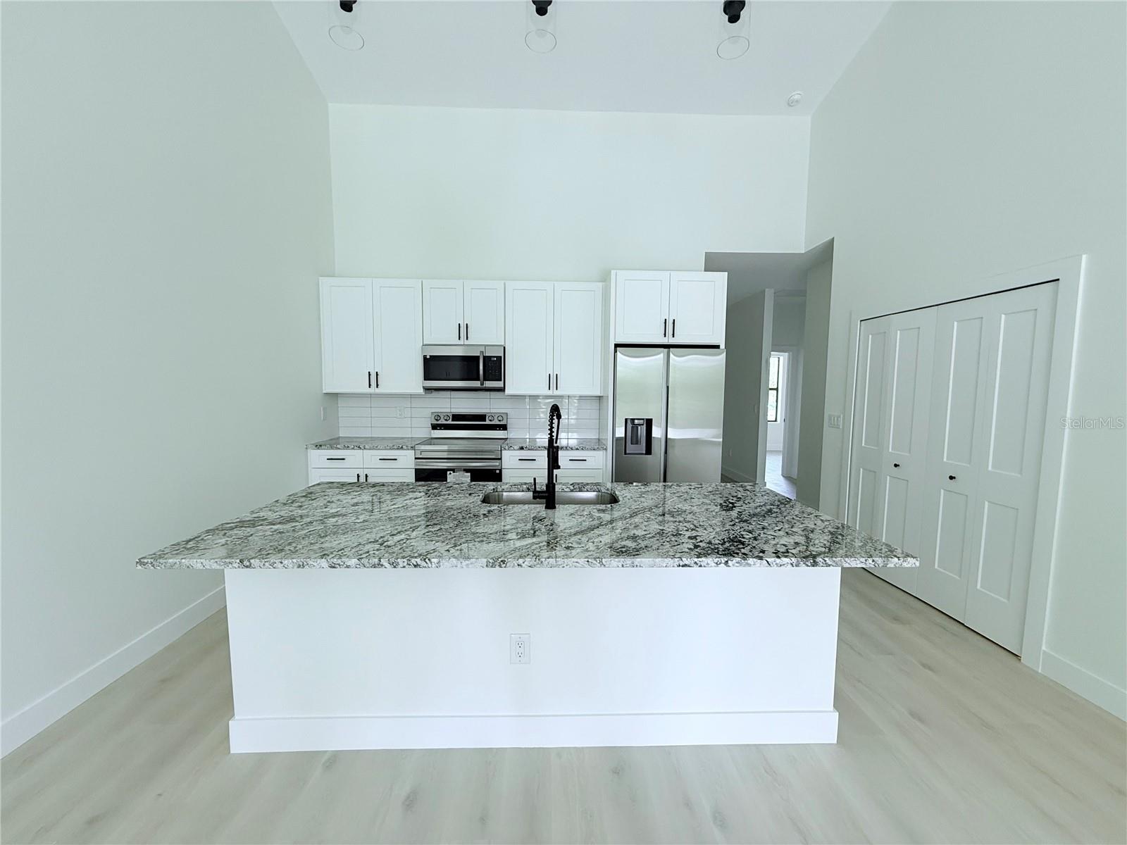 Image 3 of 22 For 9483 Tacoma Avenue