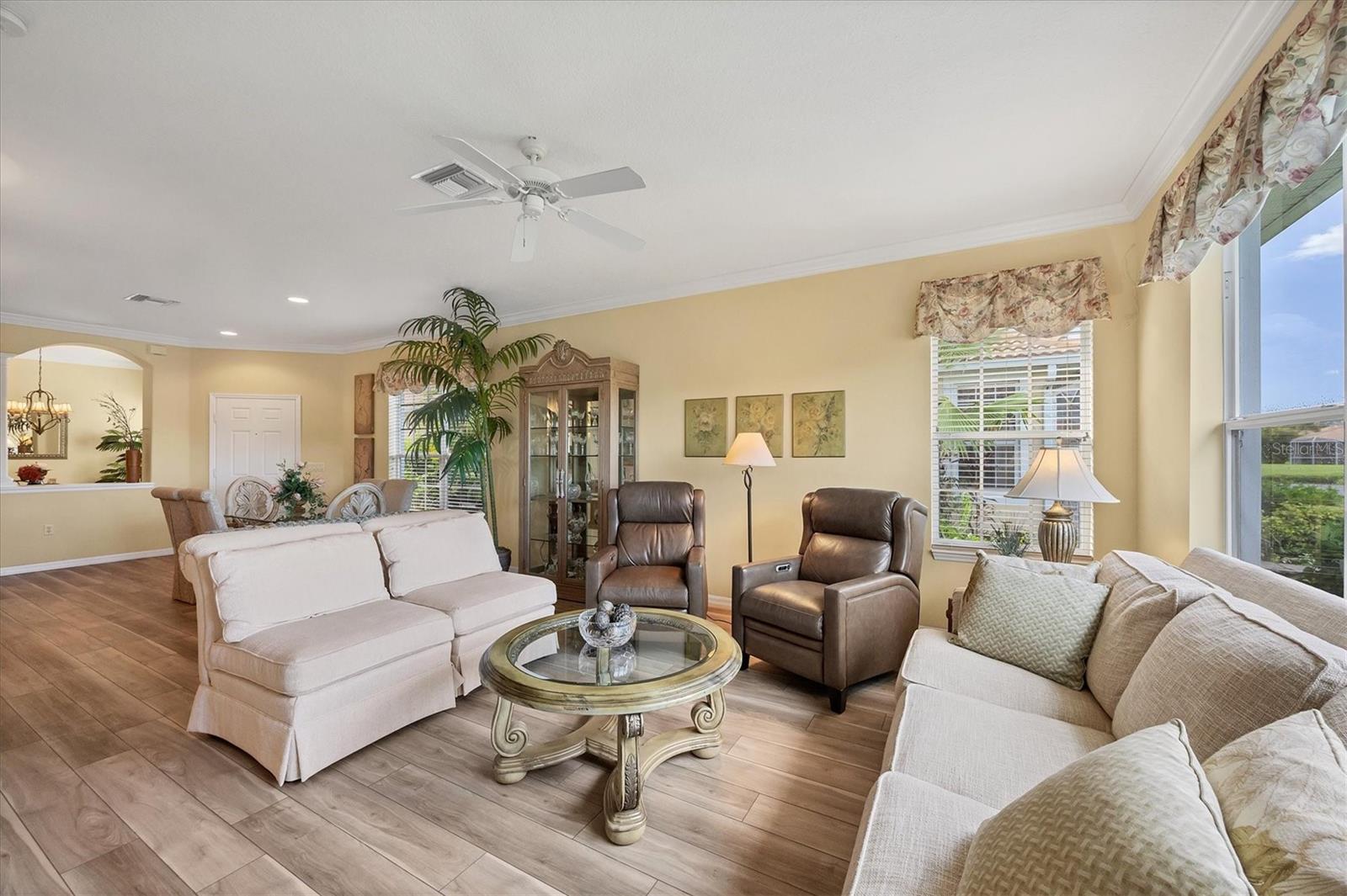 Image 12 of 76 For 4924 Whispering Oaks Drive