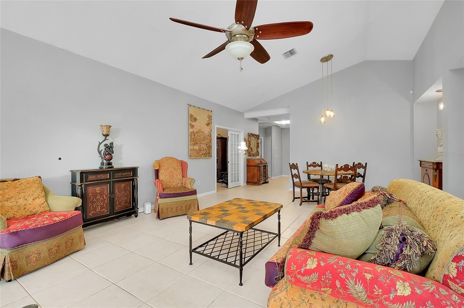 Image 26 of 92 For 405 Tortuga Drive