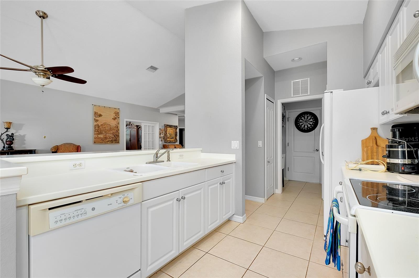 Image 30 of 92 For 405 Tortuga Drive