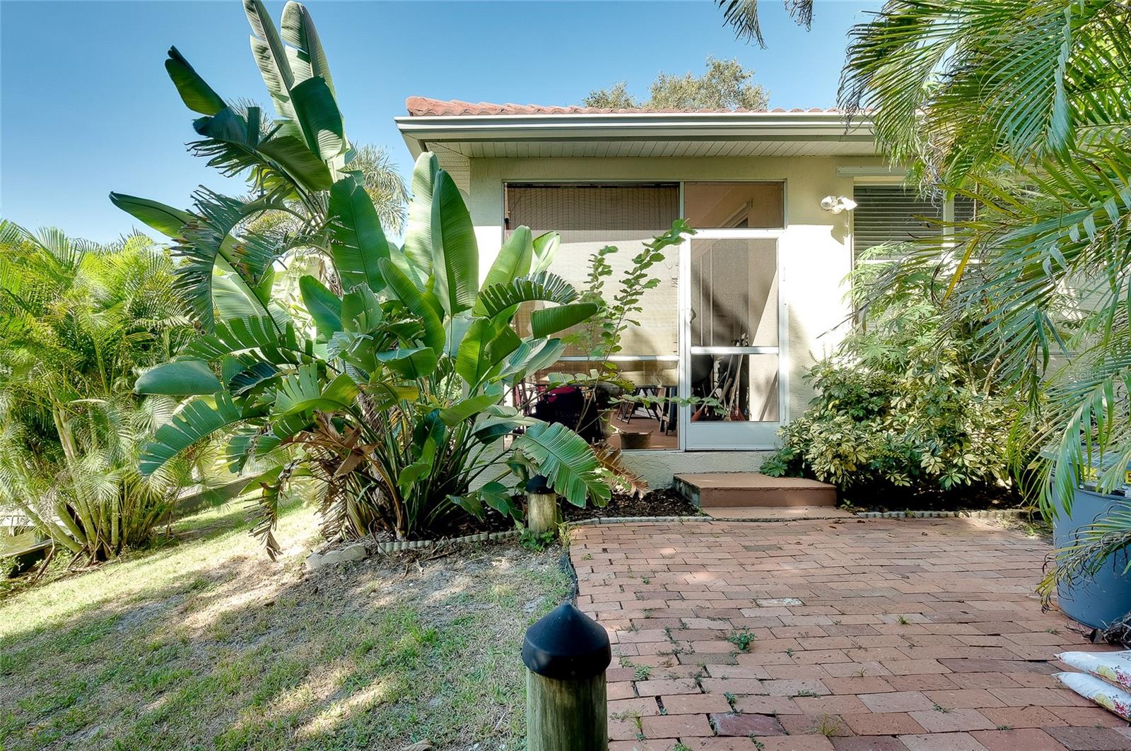 Image 43 of 92 For 405 Tortuga Drive