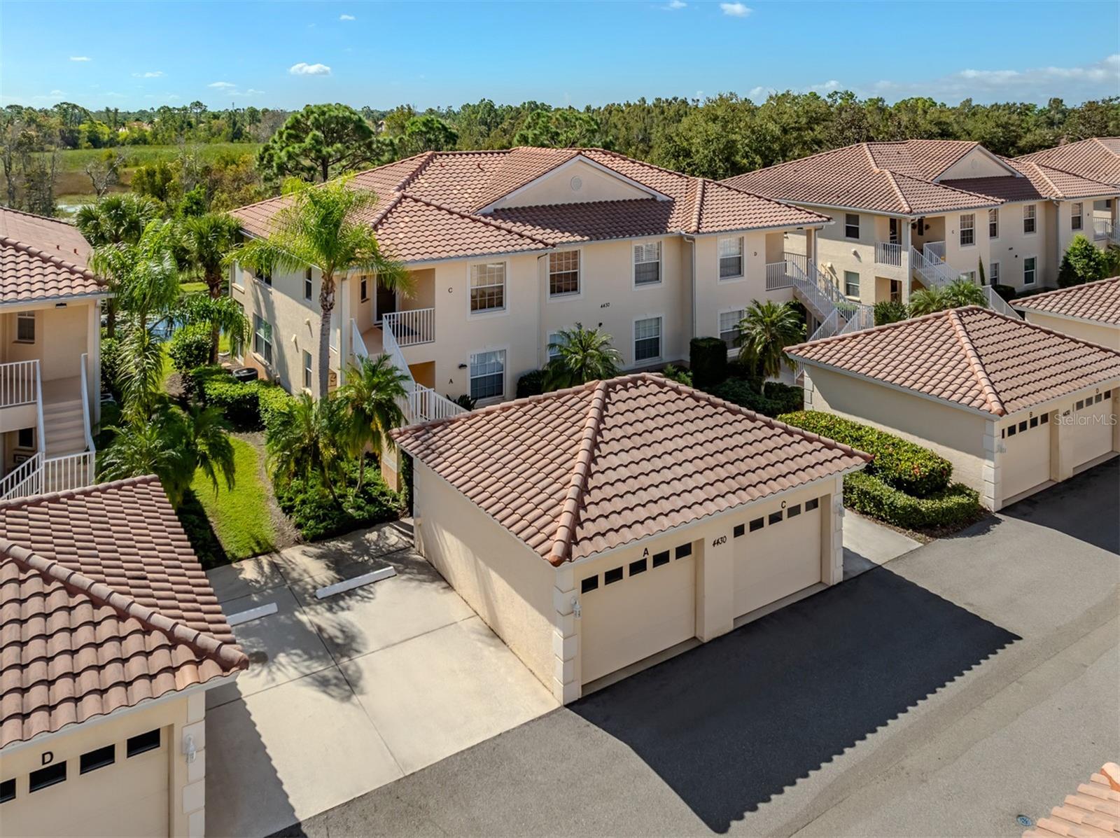 Image 32 of 67 For 4430 Corso Venetia Boulevard A11