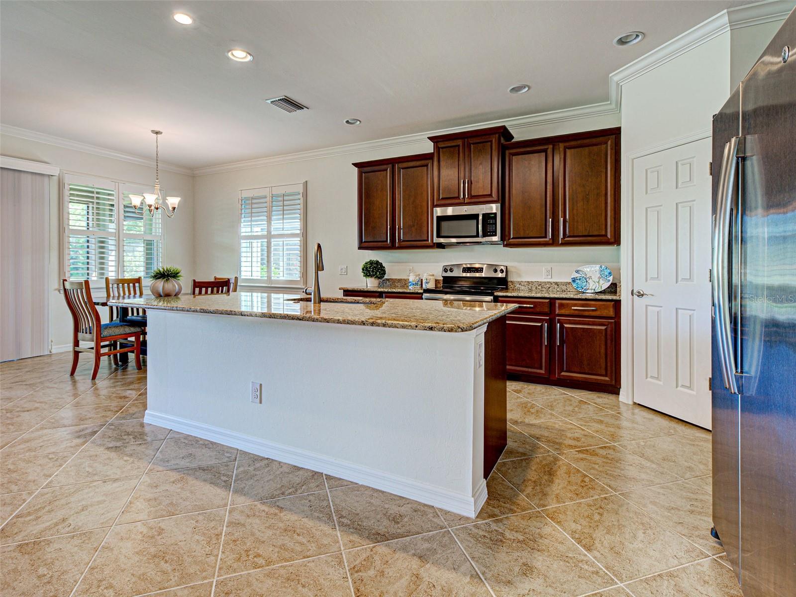 Image 18 of 72 For 11558 Blackfin Street