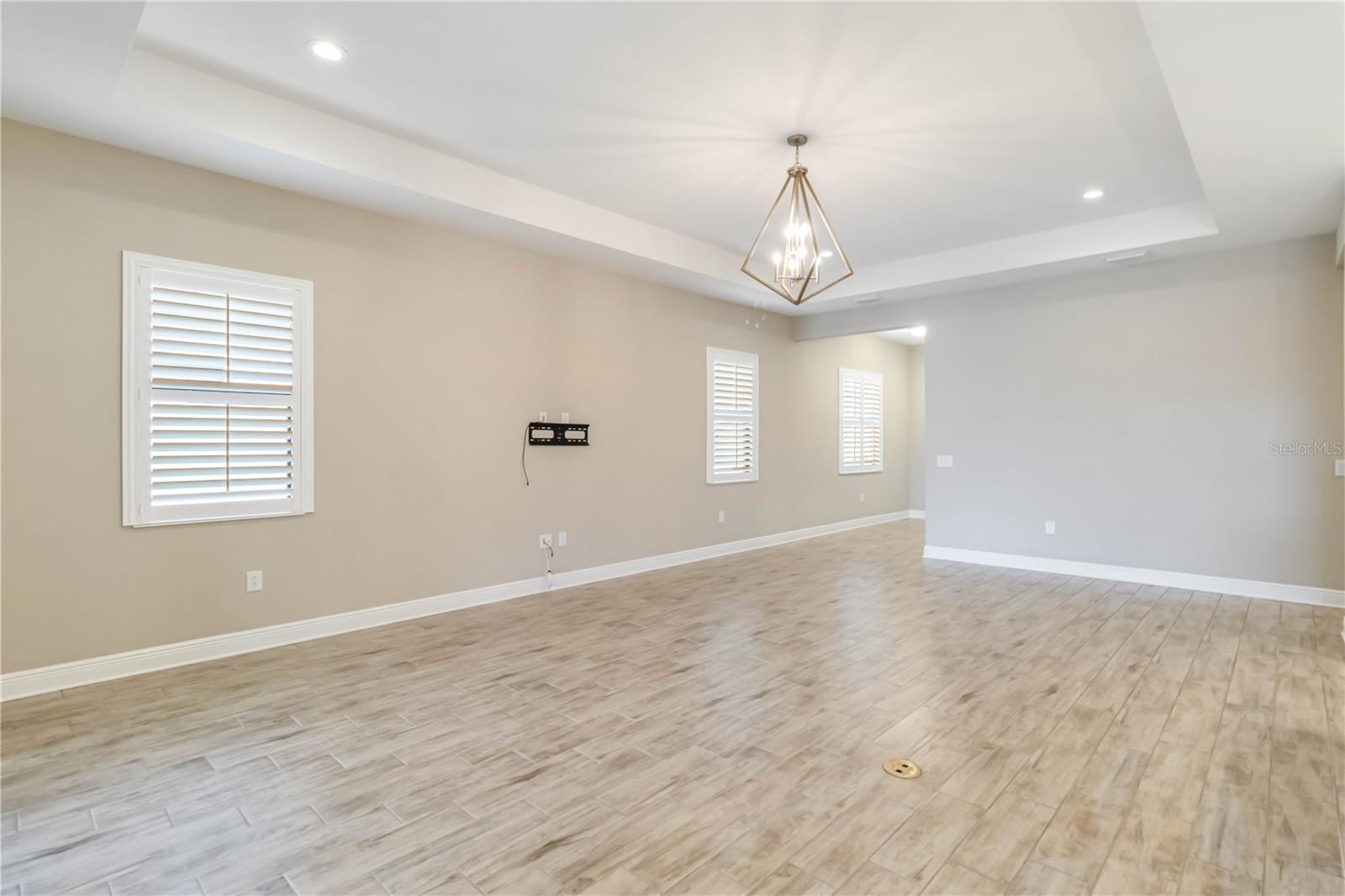 Image 17 of 59 For 21512 Palatka Drive