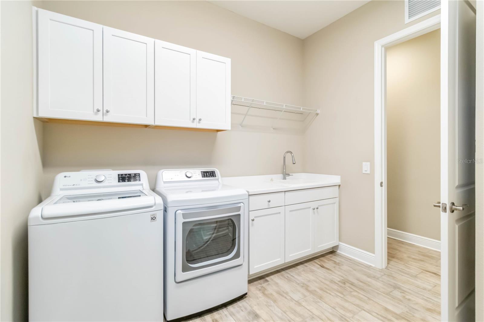 Image 27 of 59 For 21512 Palatka Drive