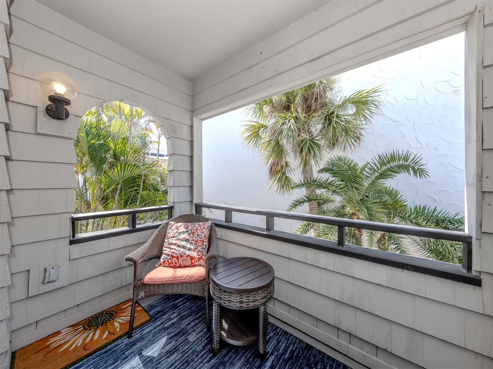 Image 23 of 49 For 1555 Tarpon Center Drive 203