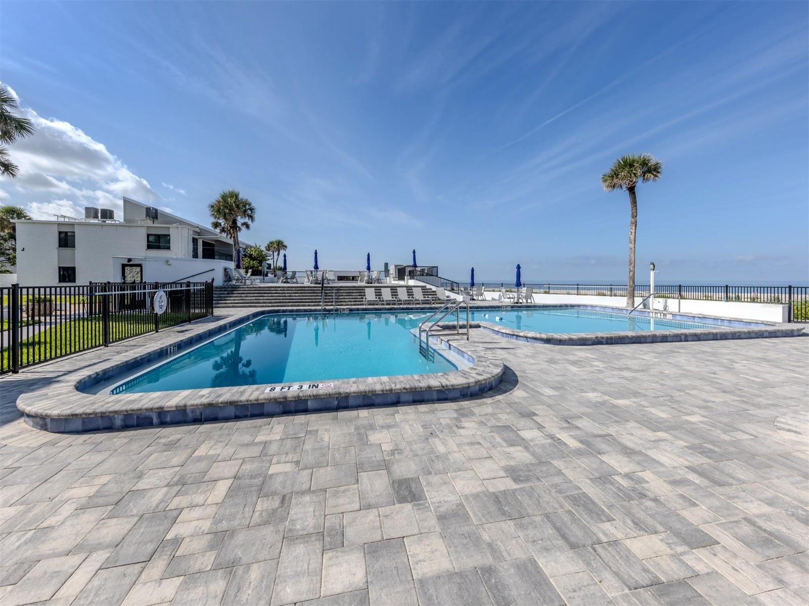 Image 29 of 49 For 1555 Tarpon Center Drive 203