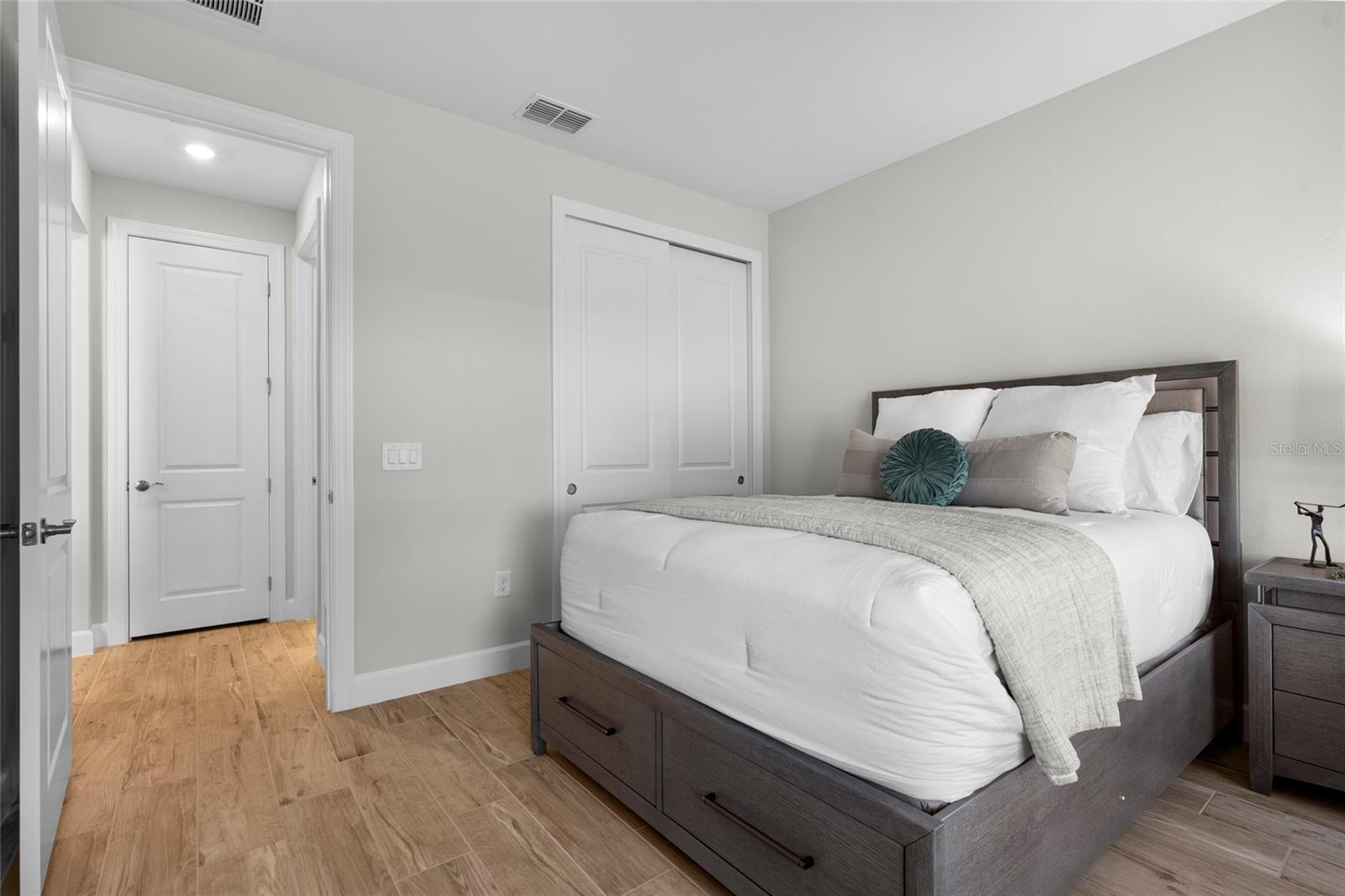 Image 22 of 58 For 16523 Arbor Ridge Trail