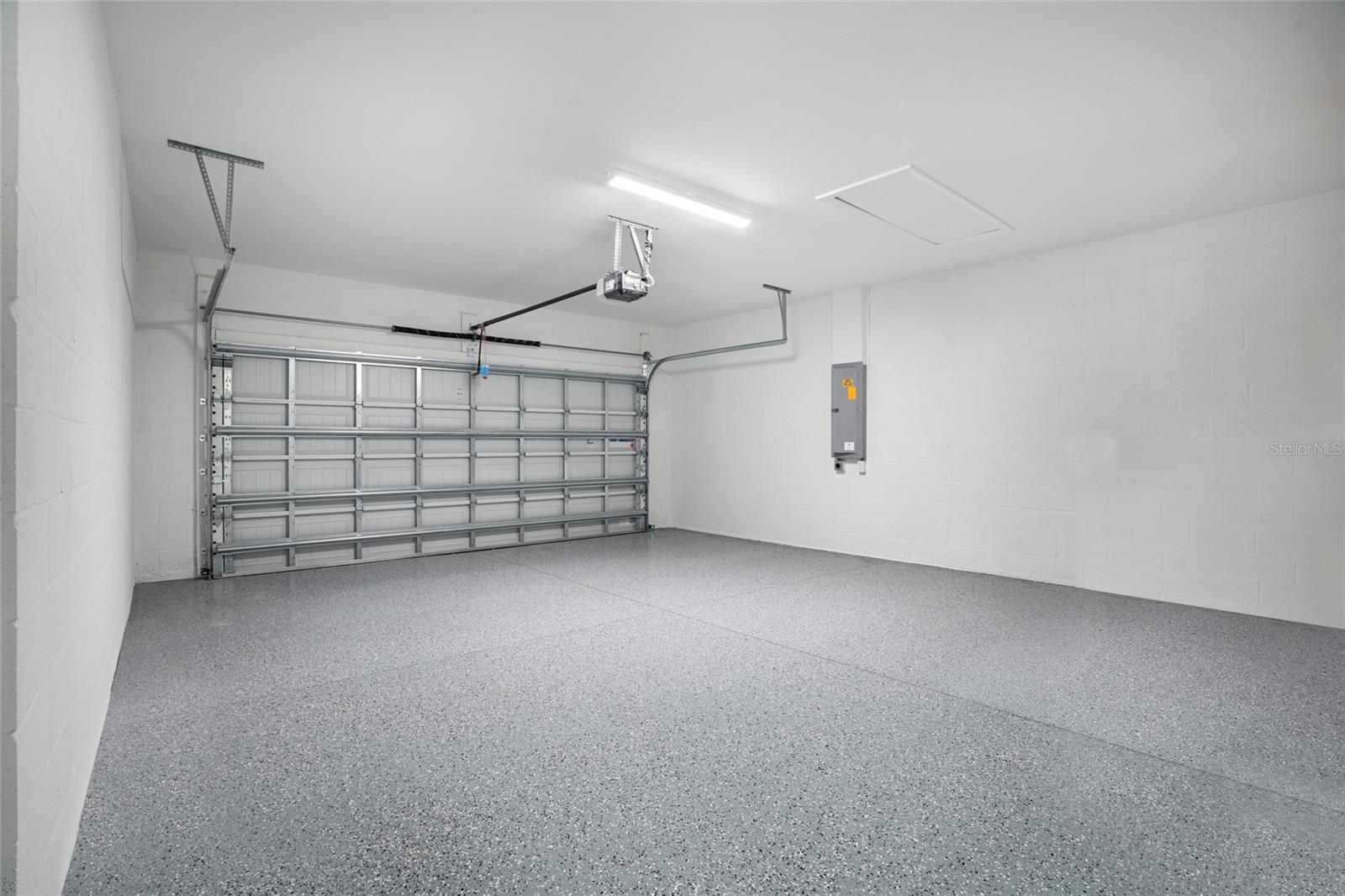 Image 35 of 58 For 16523 Arbor Ridge Trail