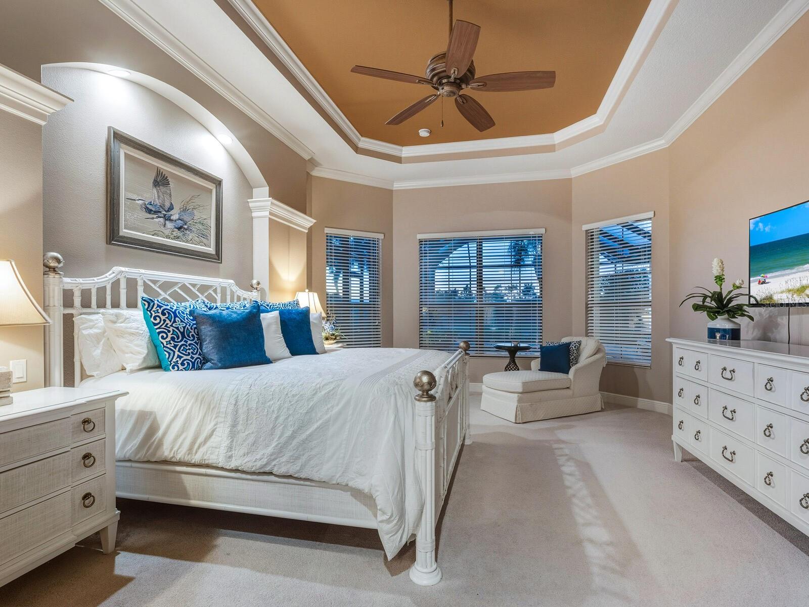 Image 34 of 83 For 26725 Raphis Royale Boulevard