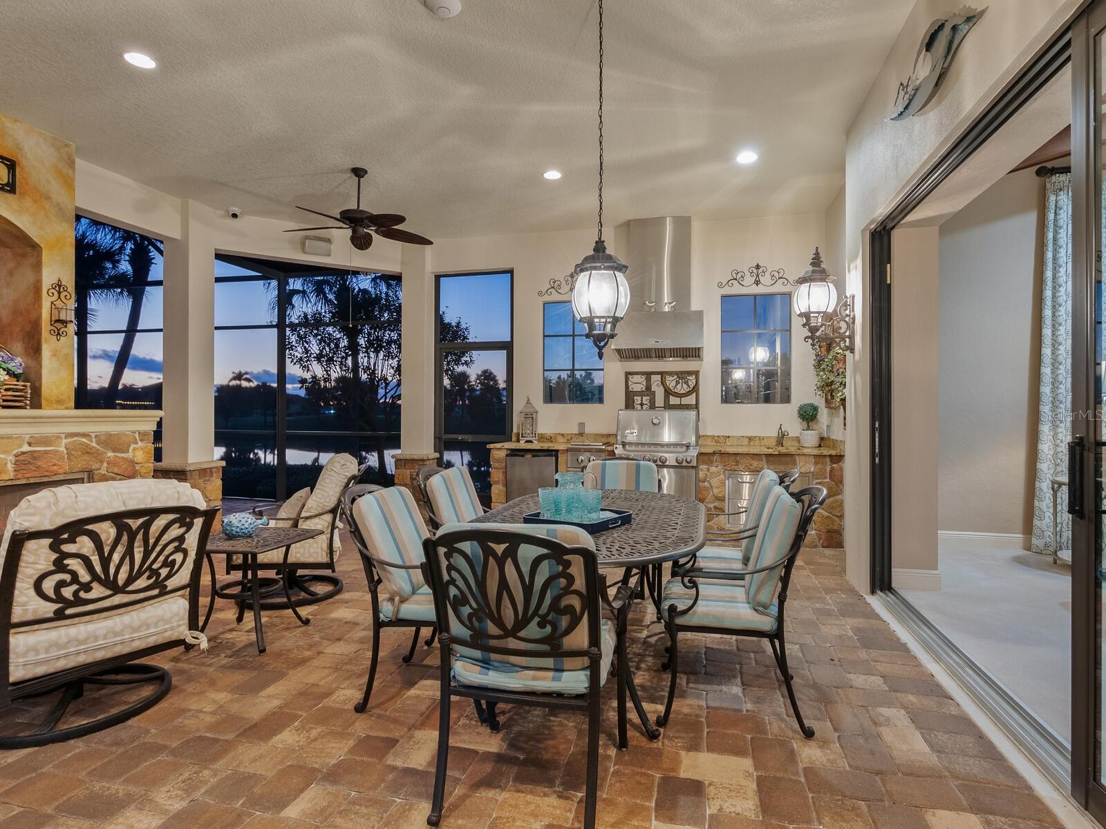 Image 49 of 83 For 26725 Raphis Royale Boulevard