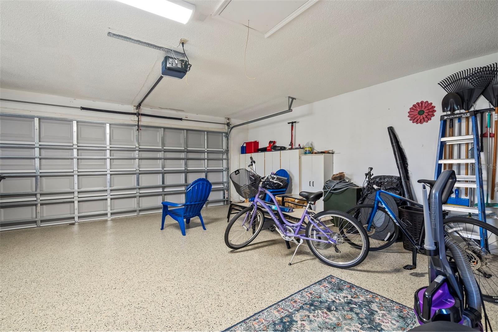 Image 34 of 84 For 174 Southampton Place S 345