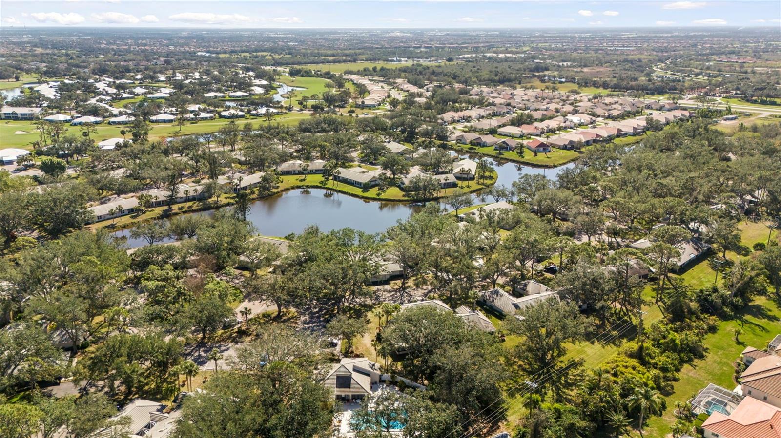 Image 56 of 84 For 174 Southampton Place S 345