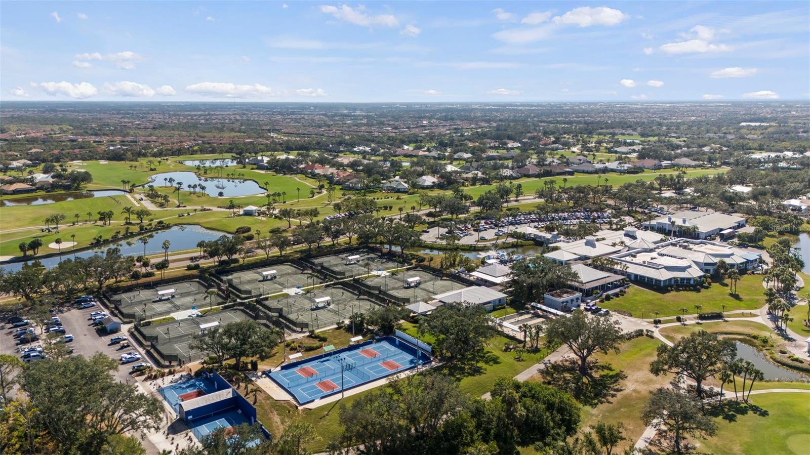 Image 60 of 84 For 174 Southampton Place S 345