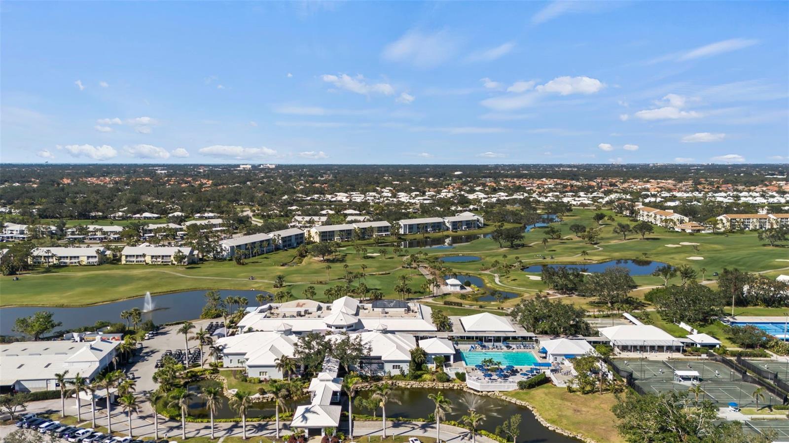 Image 62 of 84 For 174 Southampton Place S 345