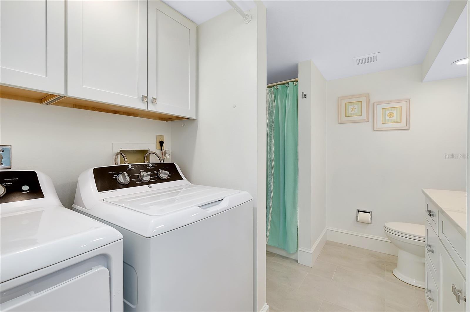 Image 44 of 68 For 433 Cerromar Lane 430