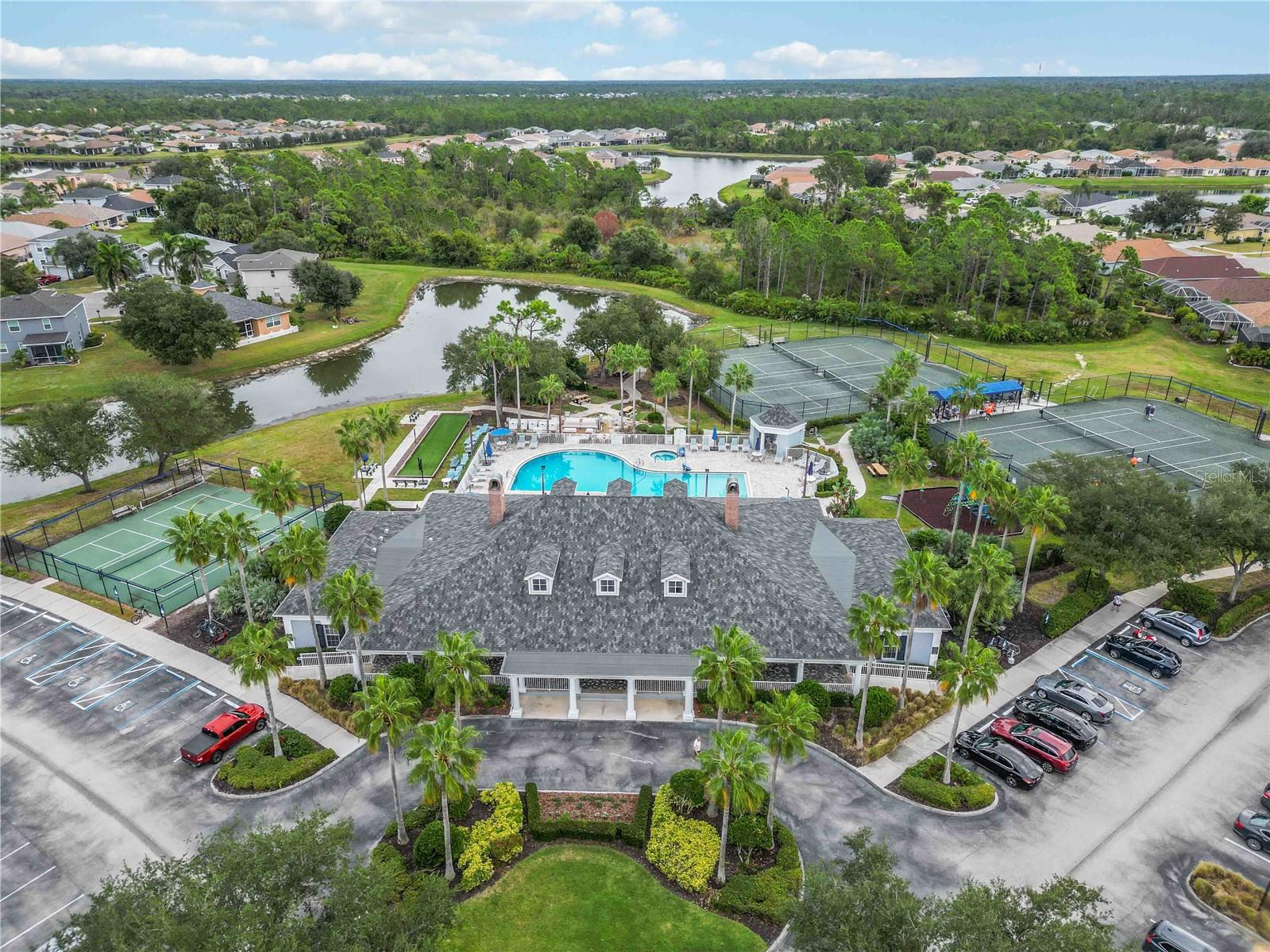 Image 43 of 49 For 1914 Scarlett Avenue