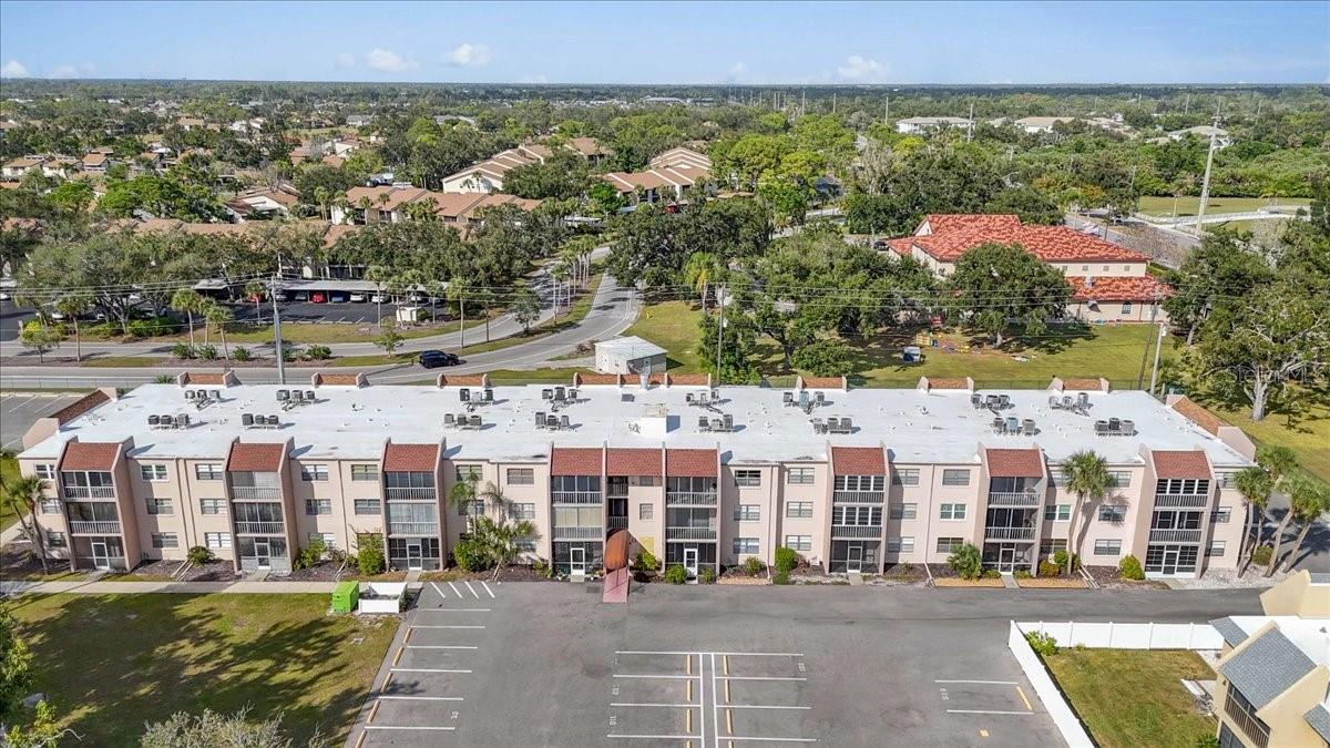 Image 4 of 29 For 519 Albee Farm Road 308