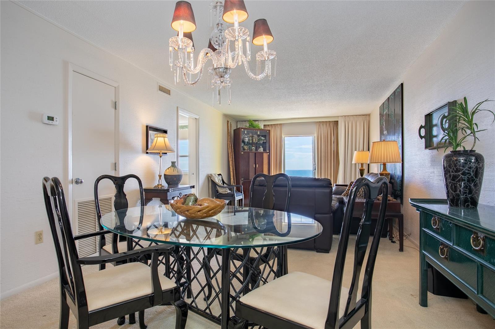 Image 15 of 39 For 633 Alhambra Road 605