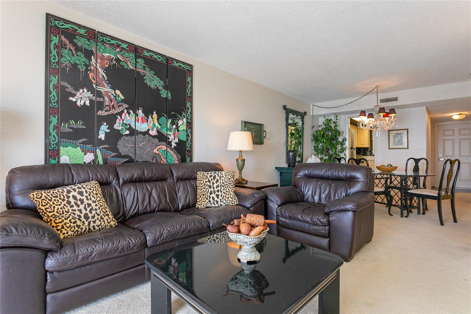 Image 18 of 39 For 633 Alhambra Road 605