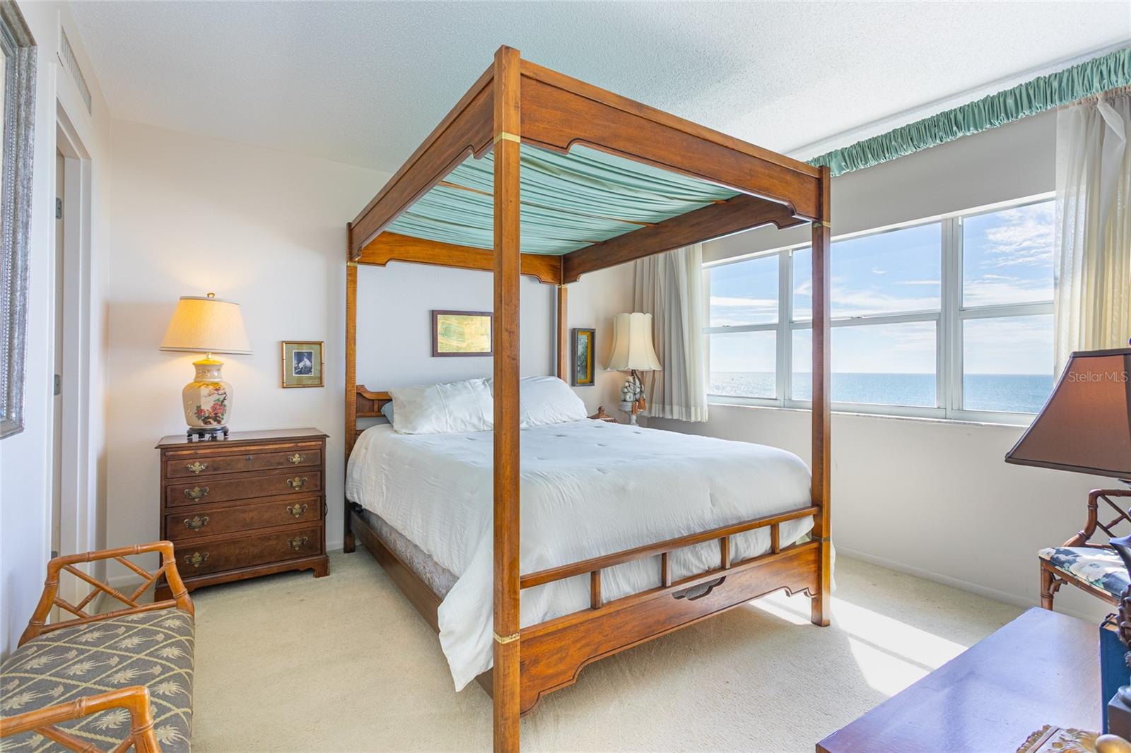 Image 30 of 39 For 633 Alhambra Road 605