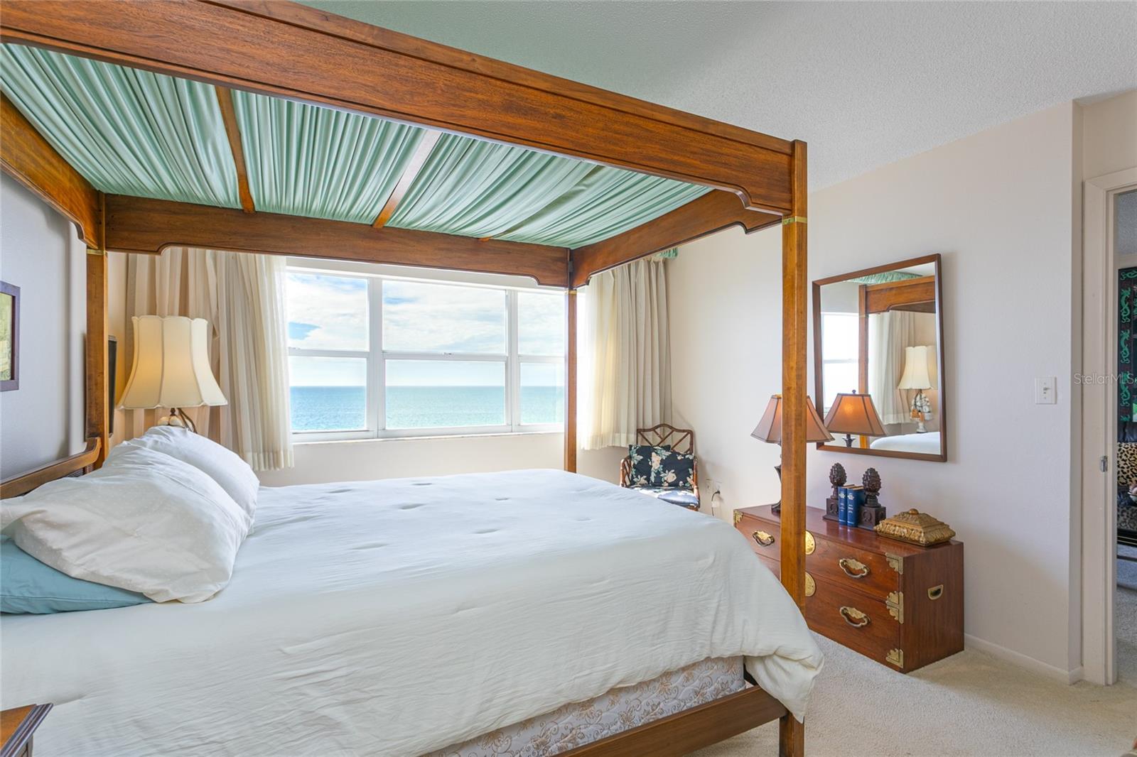 Image 31 of 39 For 633 Alhambra Road 605