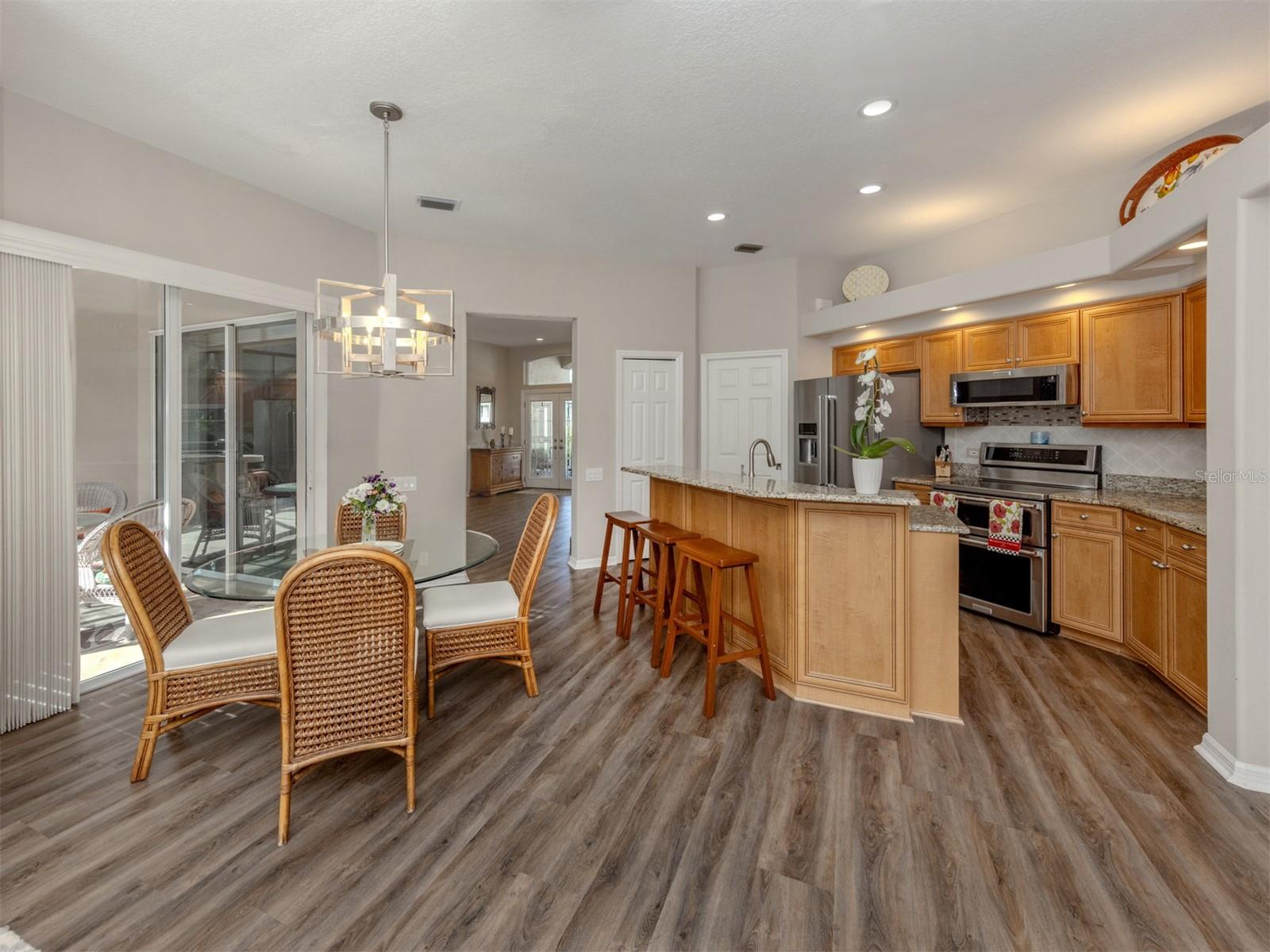 Image 13 of 60 For 355 Melrose Court