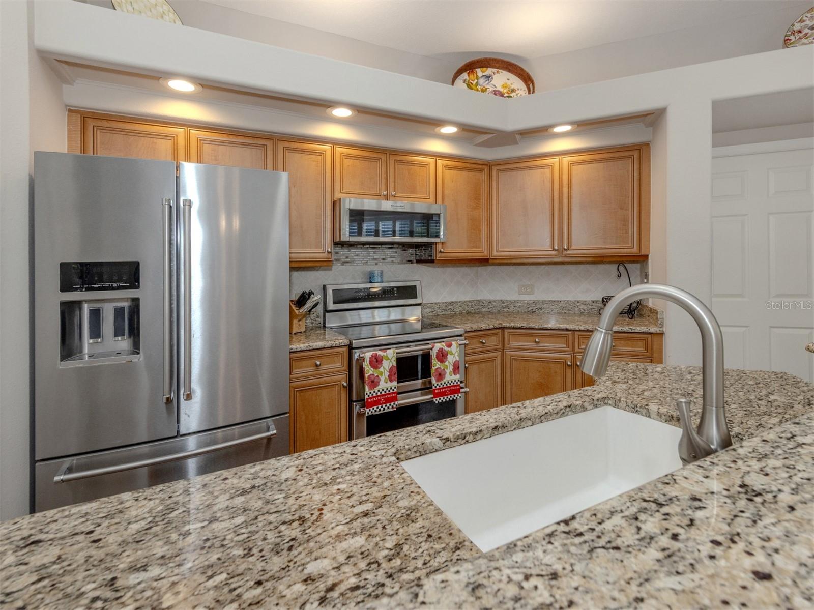 Image 14 of 60 For 355 Melrose Court