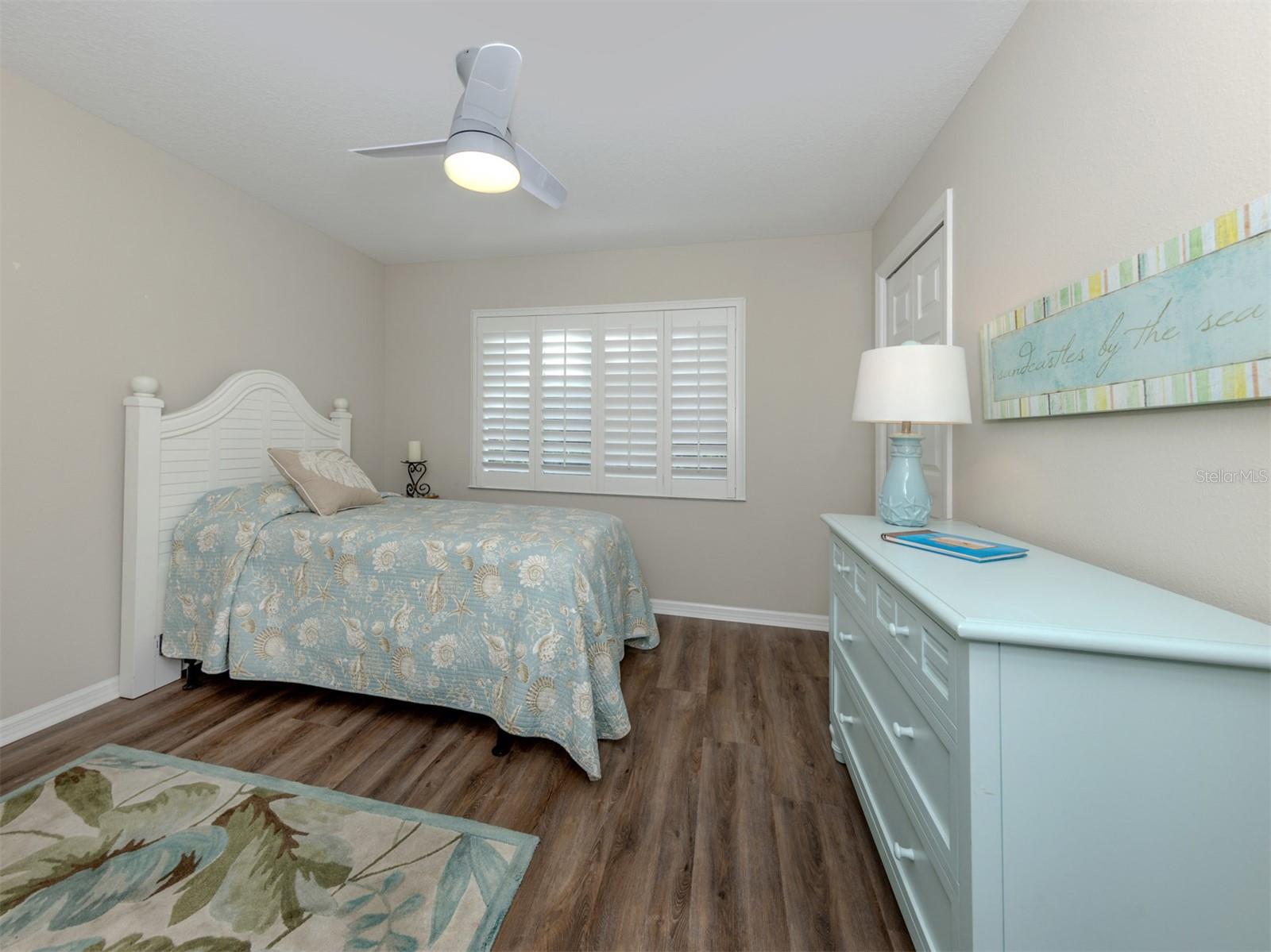 Image 22 of 60 For 355 Melrose Court