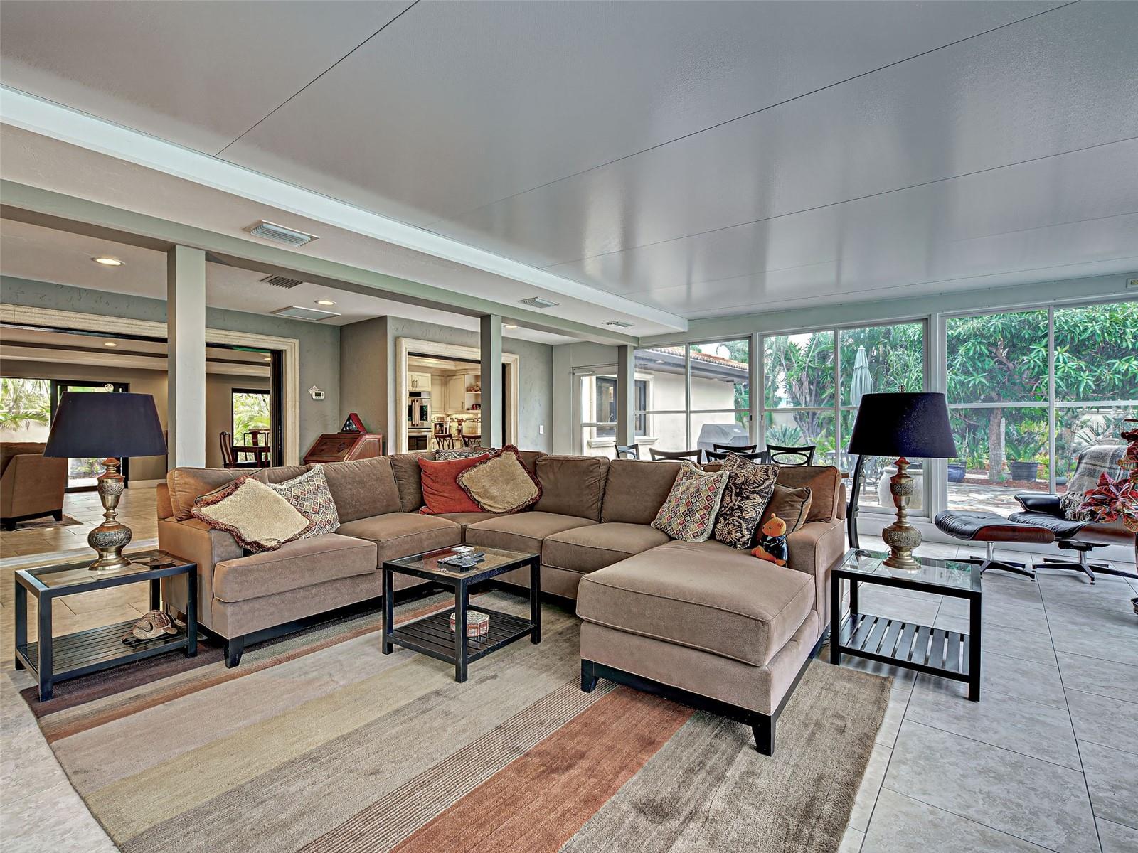 Image 23 of 91 For 107 Free Court Se