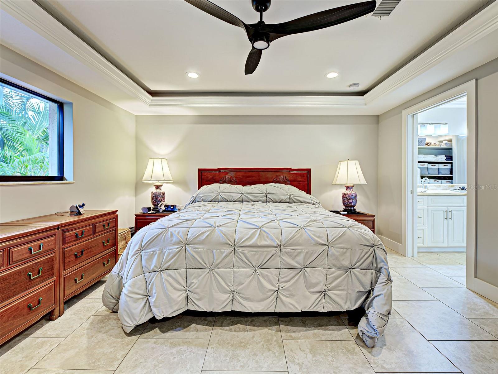 Image 25 of 91 For 107 Free Court Se