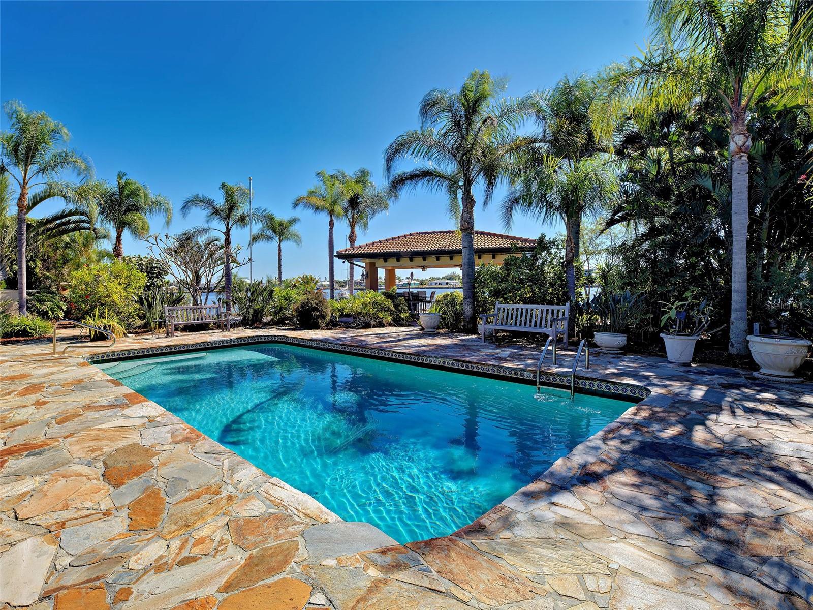 Image 47 of 91 For 107 Free Court Se