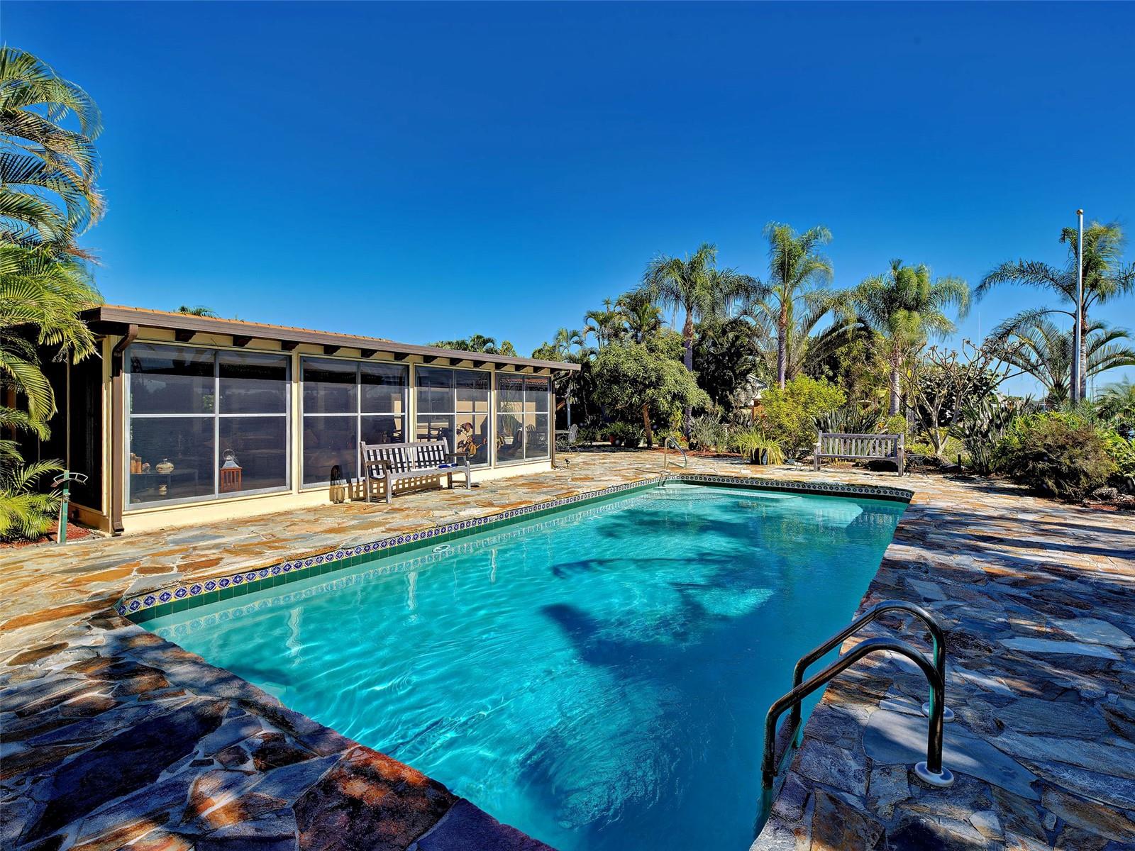 Image 48 of 91 For 107 Free Court Se