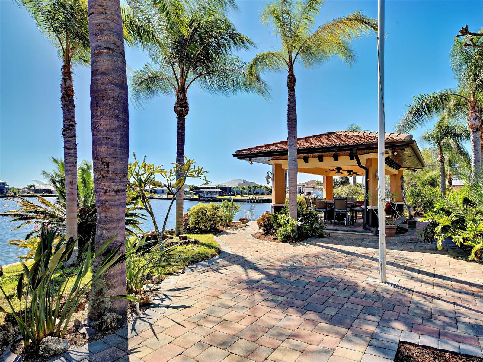 Image 52 of 91 For 107 Free Court Se