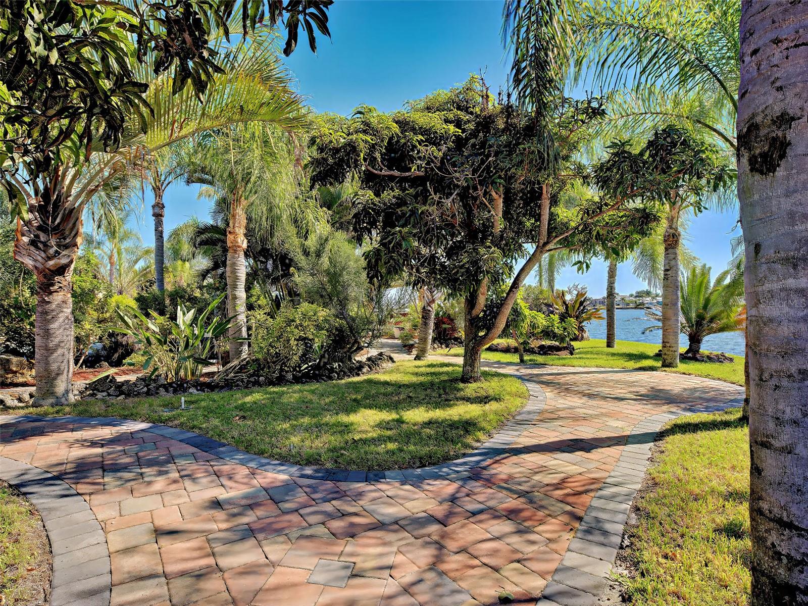 Image 58 of 91 For 107 Free Court Se