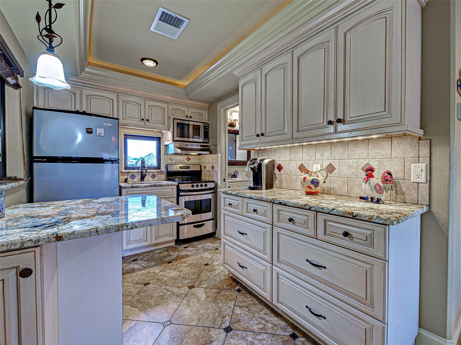 Image 82 of 91 For 107 Free Court Se