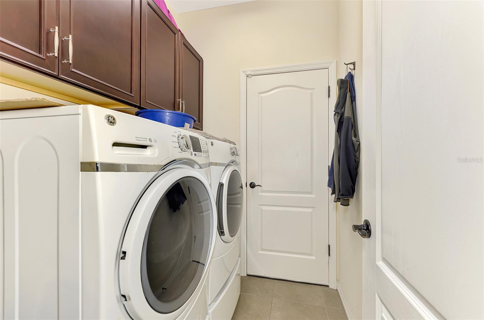 Image 42 of 75 For 216 Marcheno Way