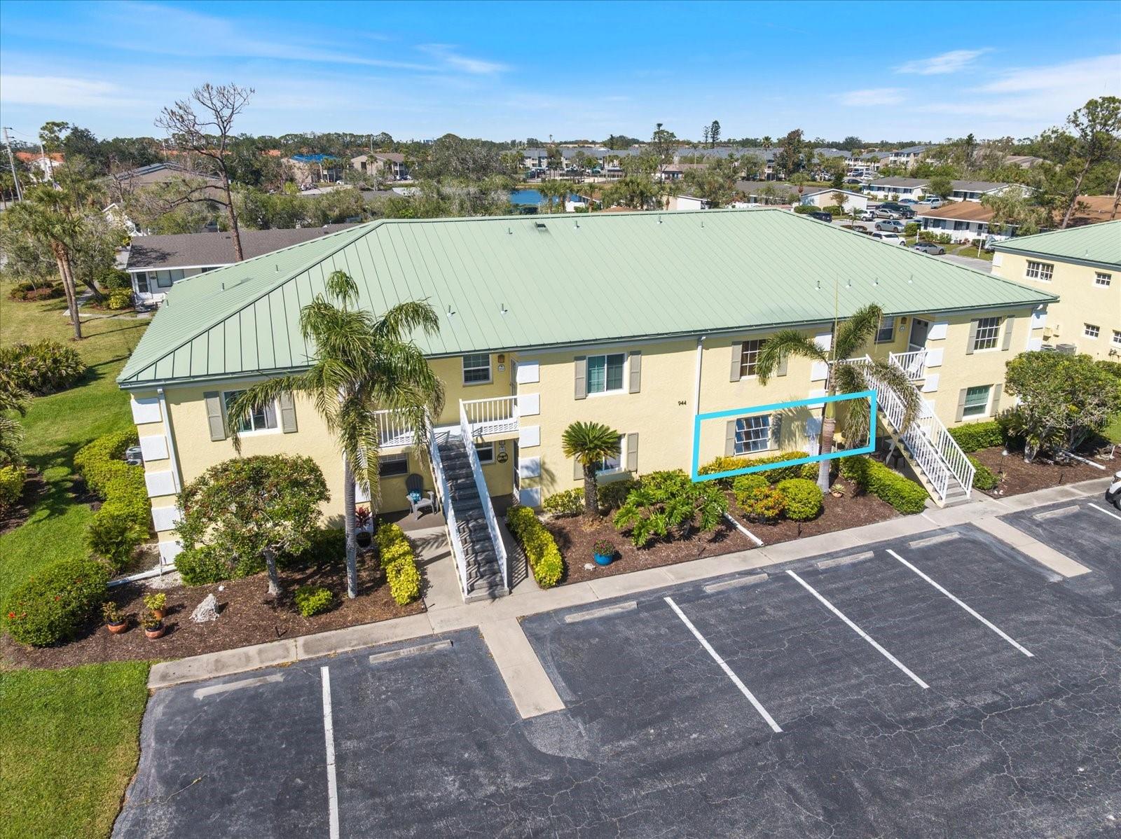 Image 2 of 48 For 944 Capri Isles Boulevard 103