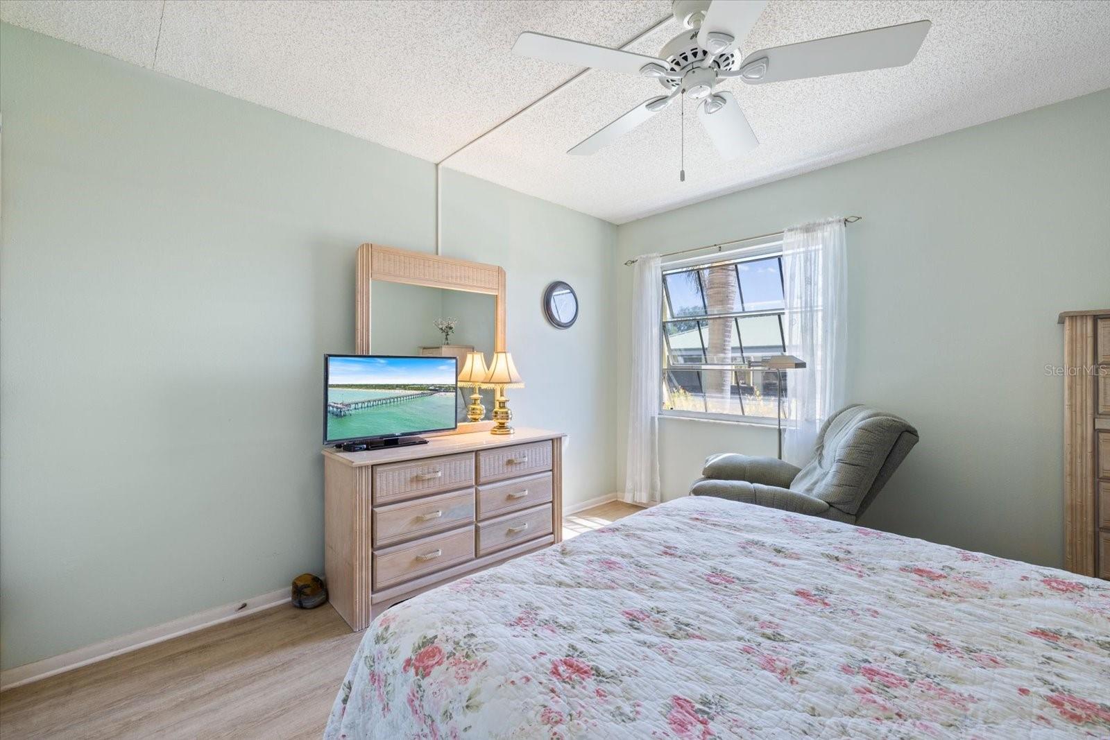 Image 29 of 48 For 944 Capri Isles Boulevard 103