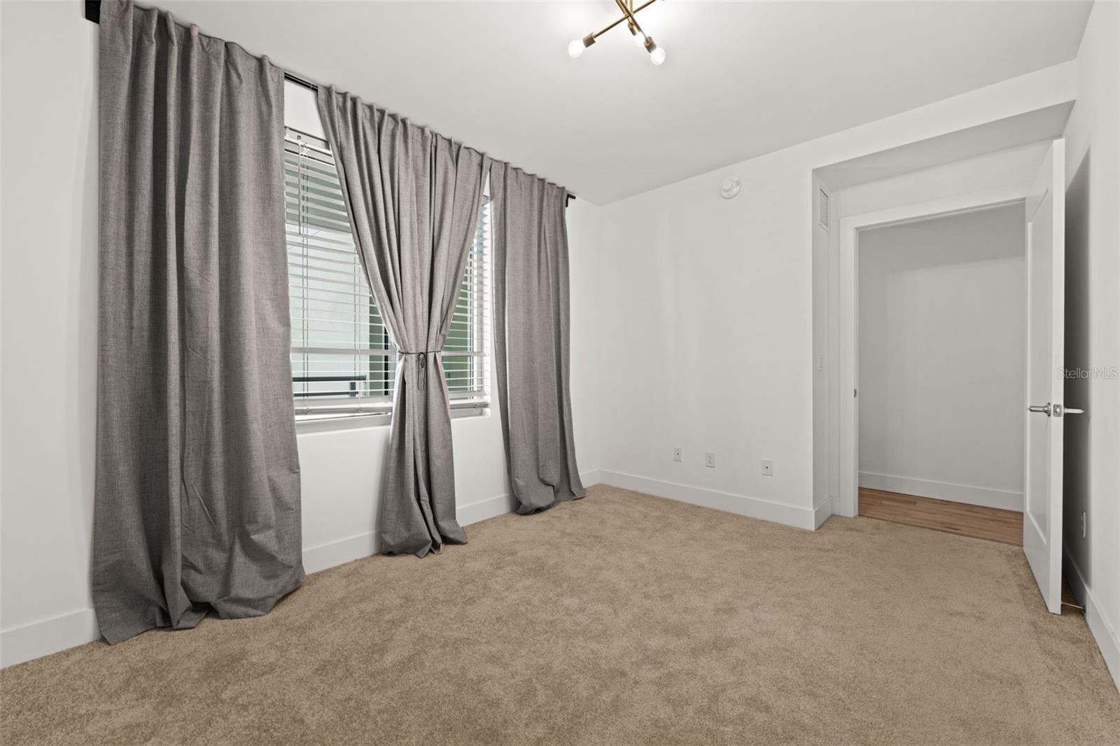 Image 19 of 43 For 1703 Tamiami Trail 303