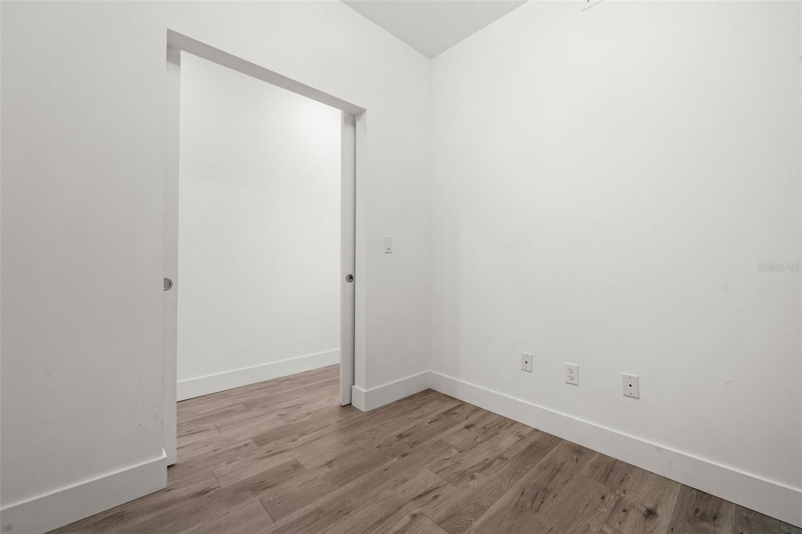 Image 25 of 43 For 1703 Tamiami Trail 303