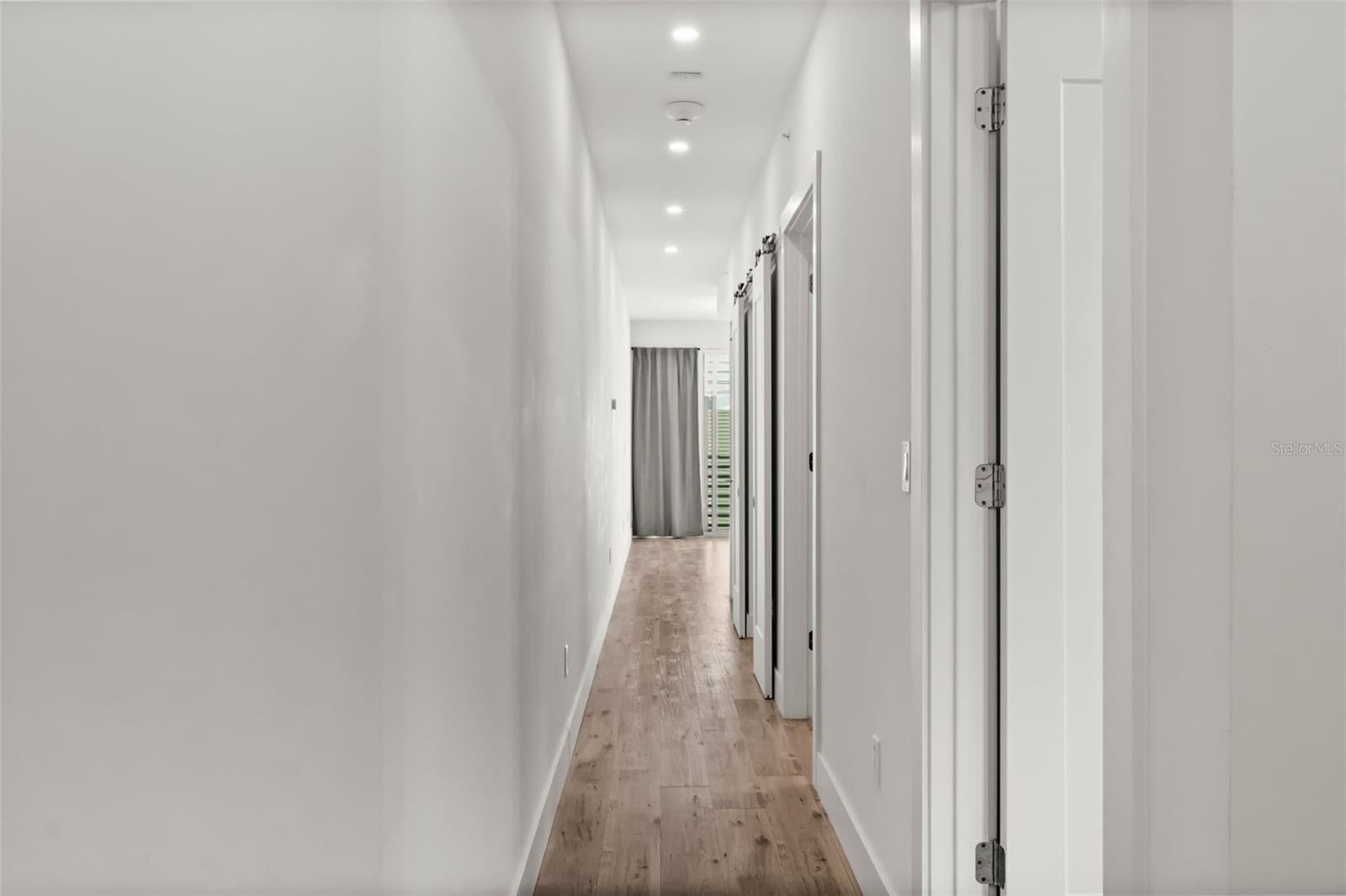 Image 30 of 43 For 1703 Tamiami Trail 303