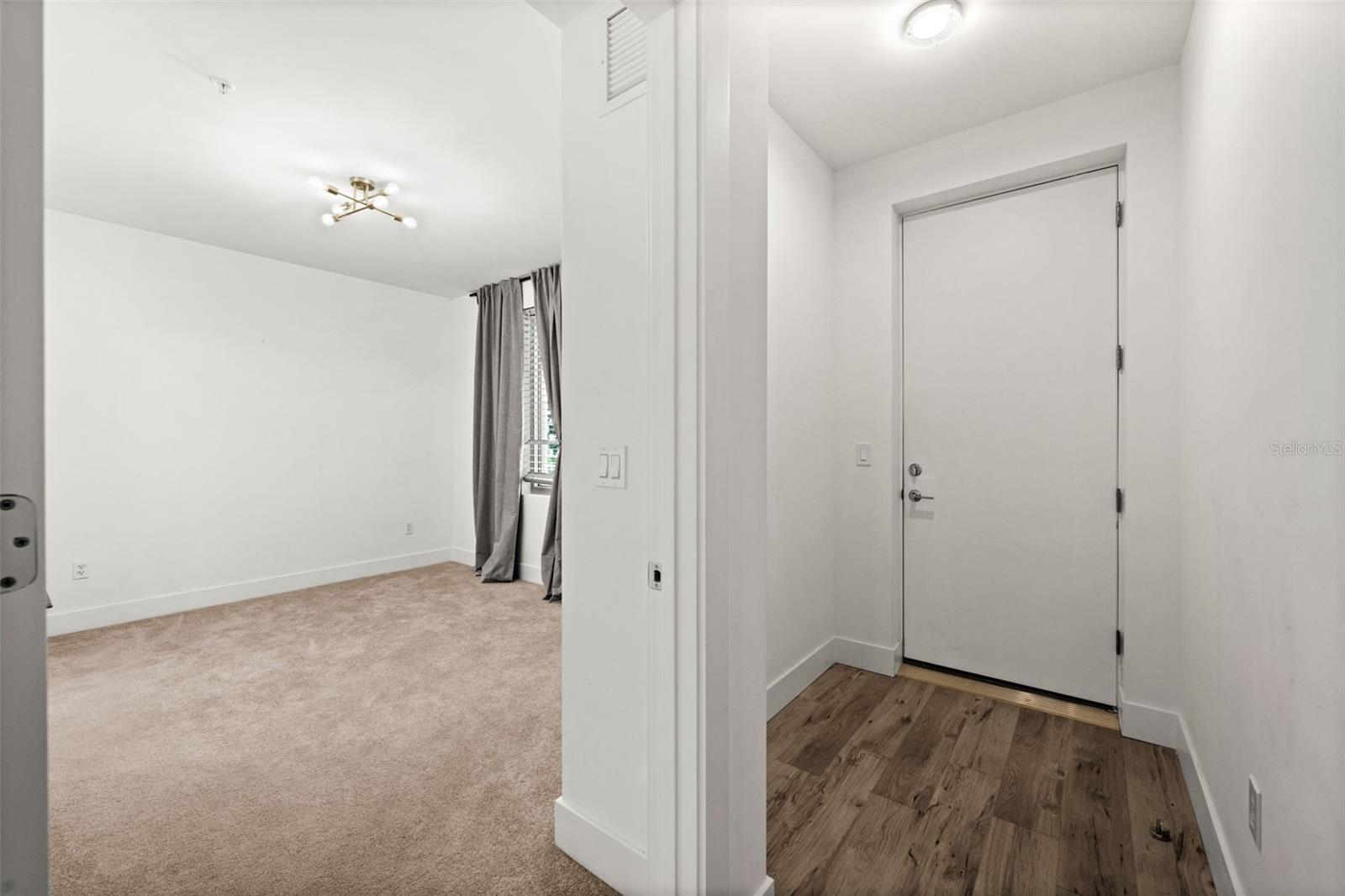 Image 31 of 43 For 1703 Tamiami Trail 303