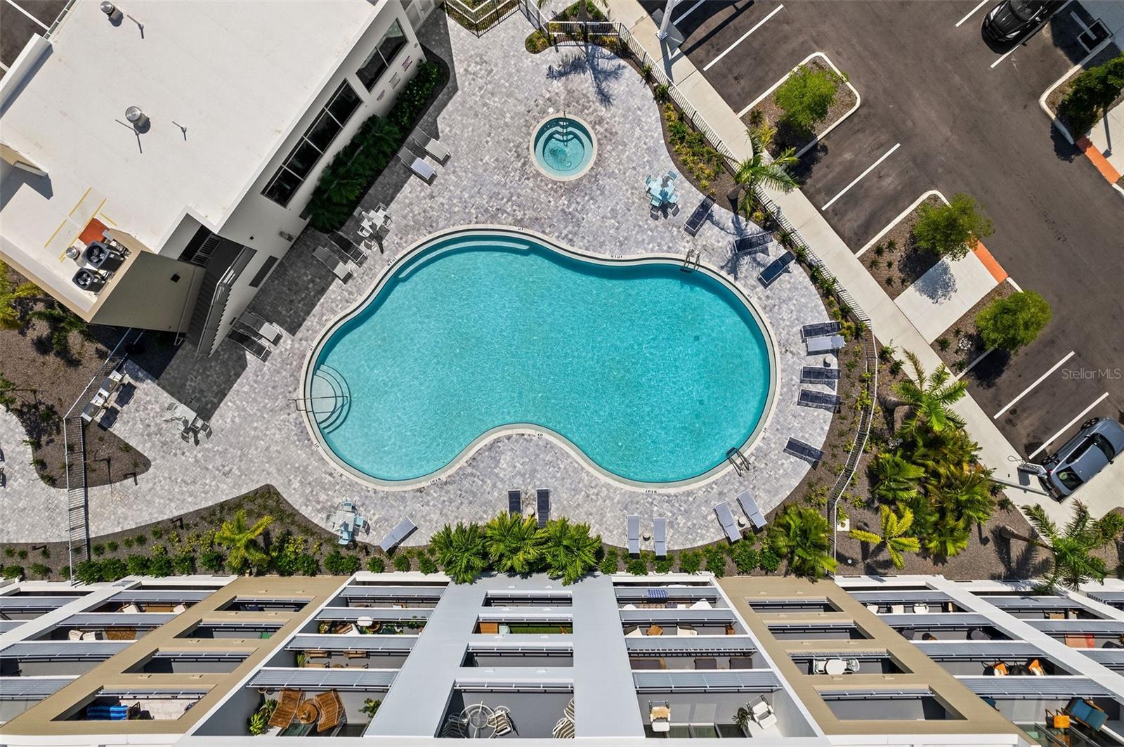 Image 33 of 43 For 1703 Tamiami Trail 303